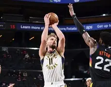 篮网球星三分绝杀,全场观众热烈欢呼,规定一定.的简单介绍kaiyun·(中国)官方网站