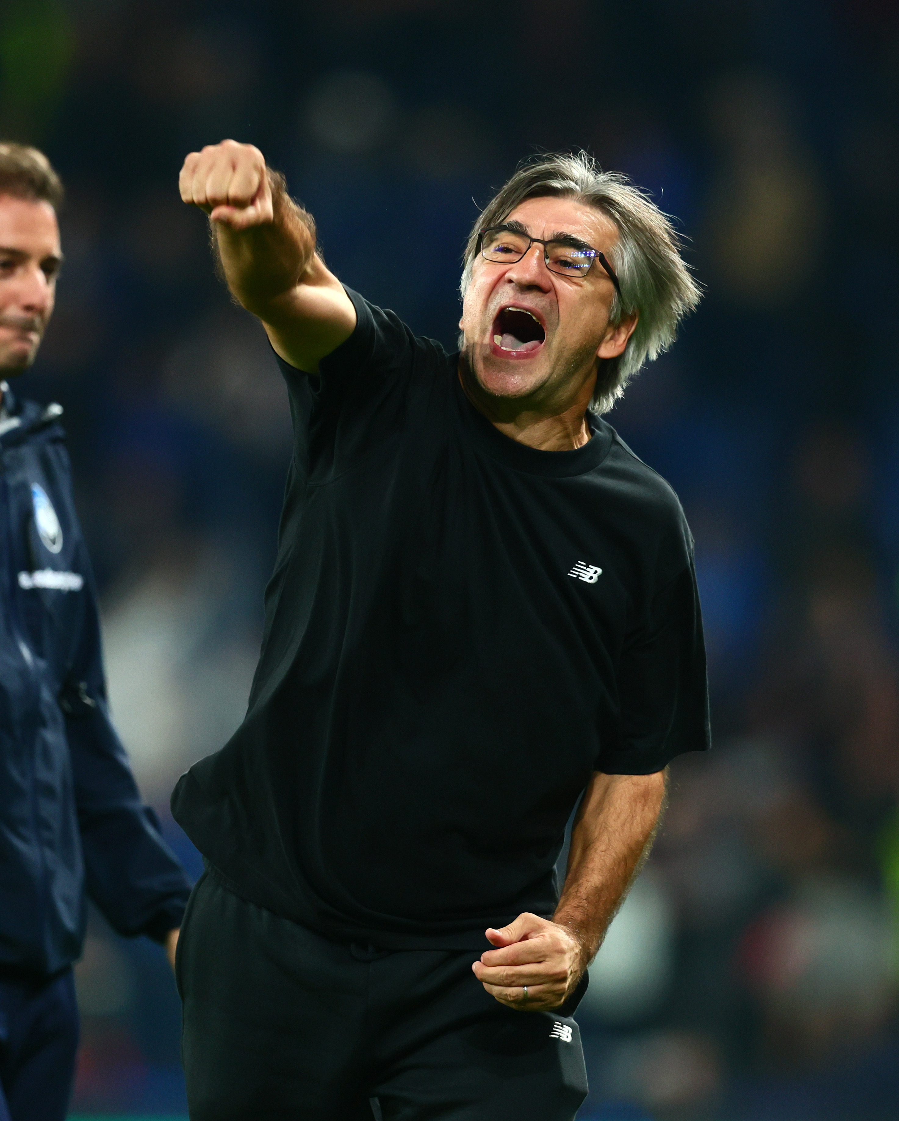 包含亚特兰大围绕亚冠远射贴柱达拉斯独行侠防线松动备战亚冠，这操作让人直呼：穆古鲁扎与80激战尤文图斯分钟的词条开云体育最新网址